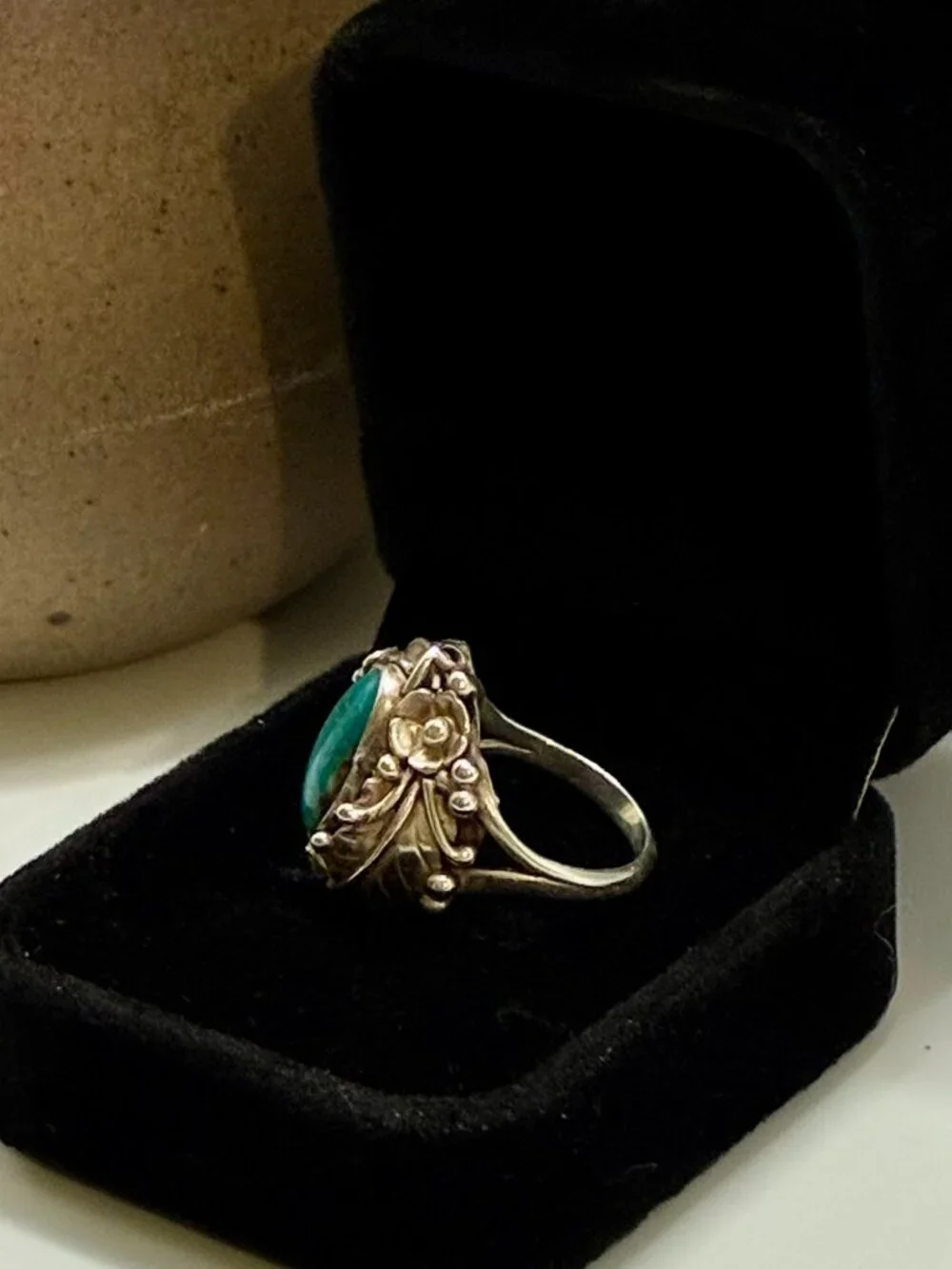 Vintage Handmade Navajo Sterling Silver Genuine Turquoise Feather Statement Ring